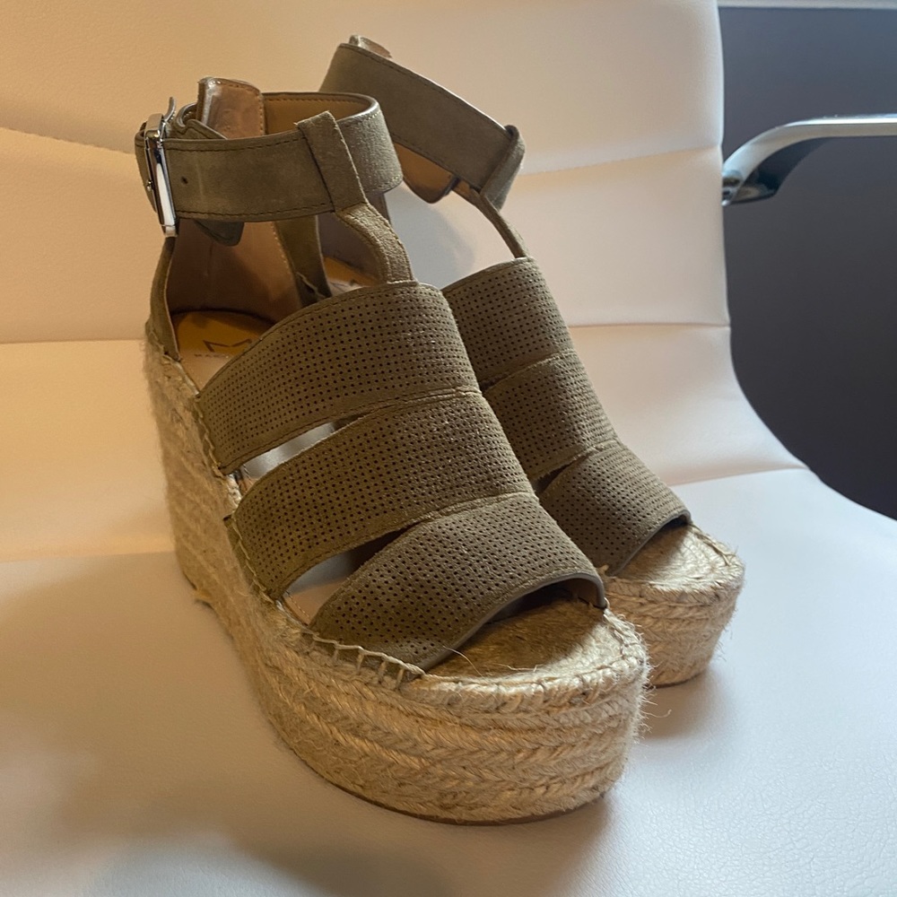 Marc Fisher Wedges
